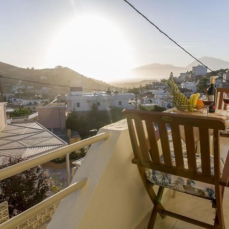 Chryso Apartment 카밀라리 외부 사진