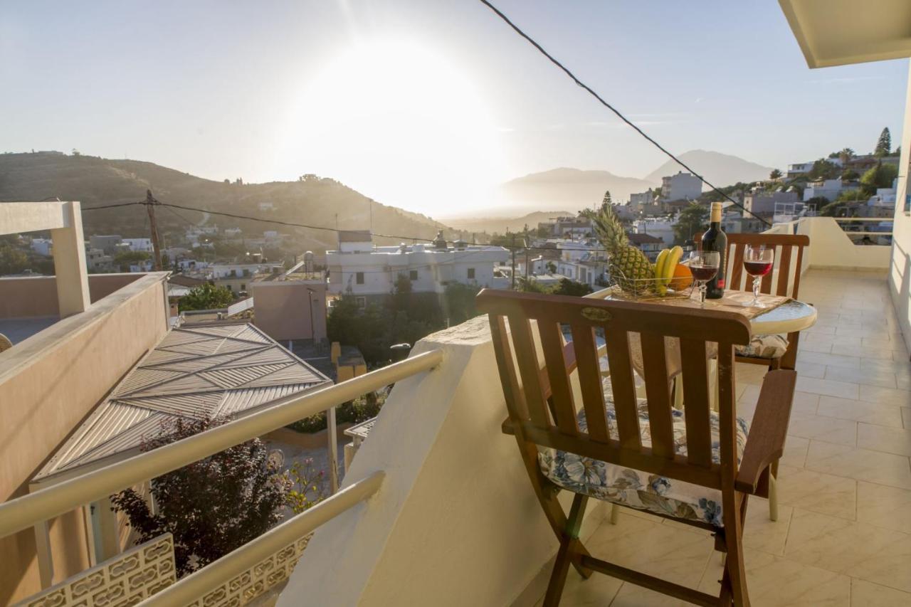 Chryso Apartment 카밀라리 외부 사진
