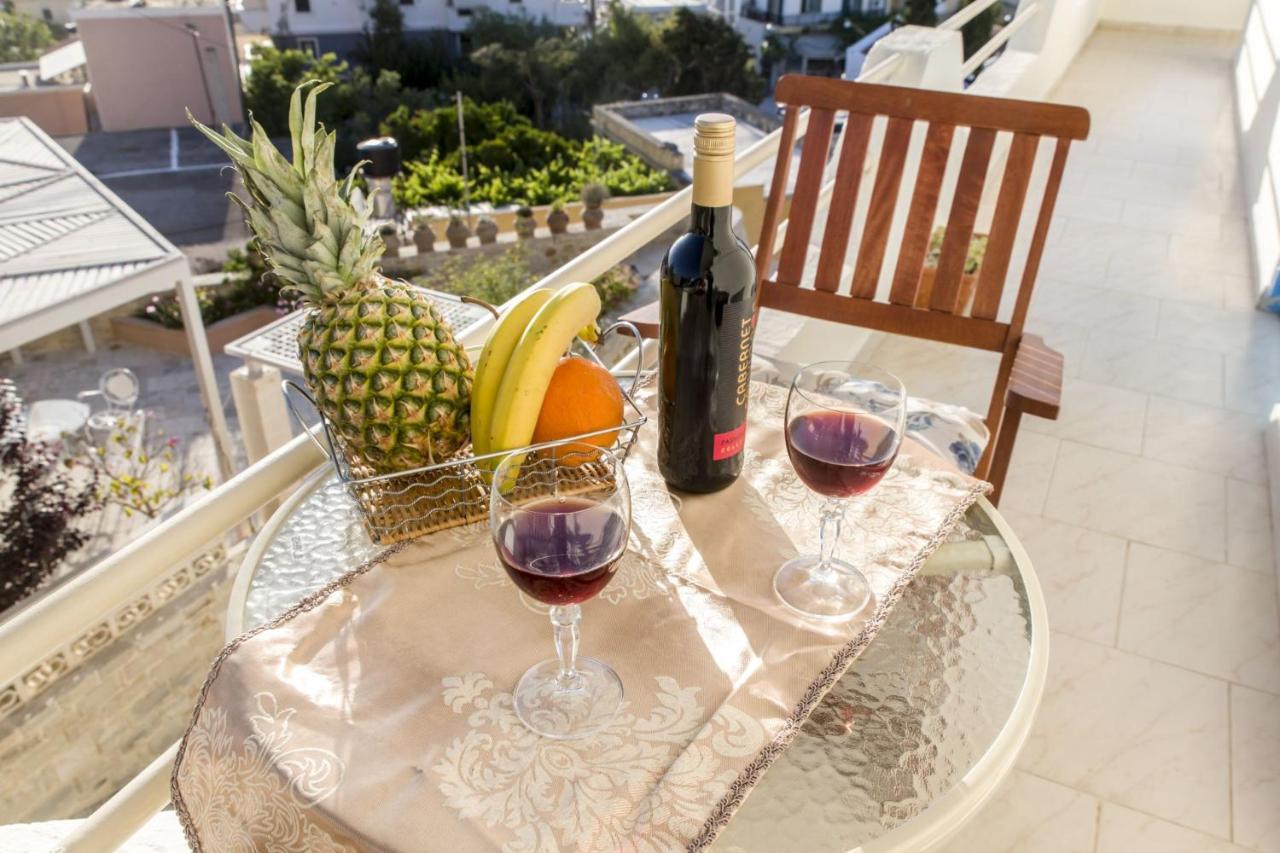 Chryso Apartment 카밀라리 외부 사진